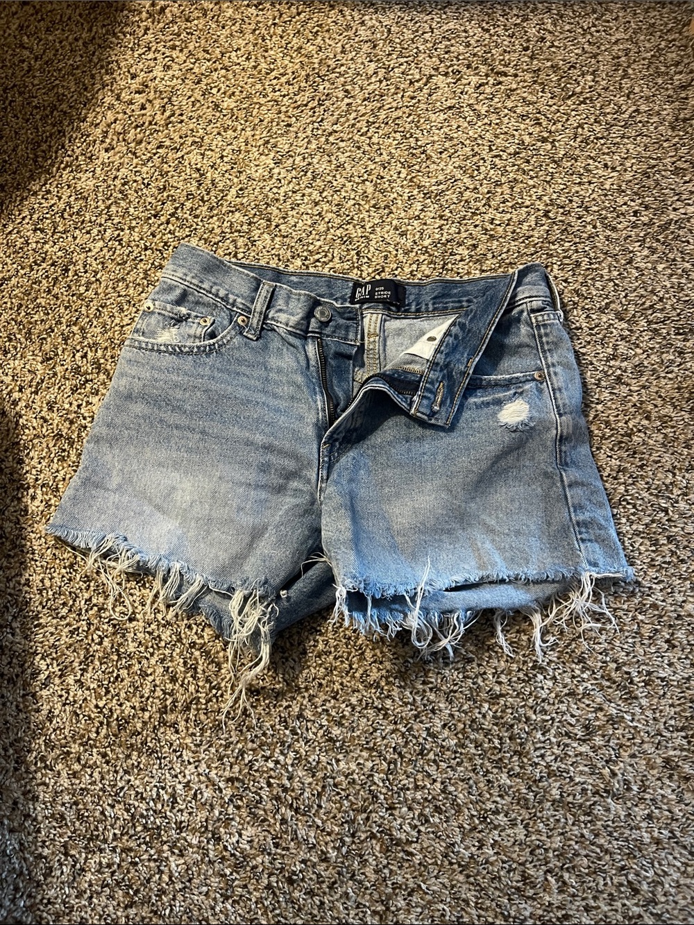 GAP Light Wash Frayed Hem Denim Shorts